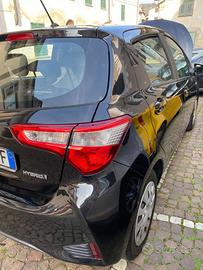 Toyota Yaris Yaris III 2017 5p 1.5h Cool