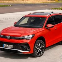 VOLKSWAGEN TIGUAN PER RICAMBI AUTO USATI #292