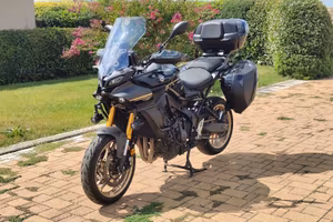 Yamaha Tracer 9 GT (2023) - tris valigie e scarico