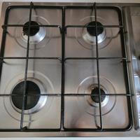 cucina completa di elettrodomestici 