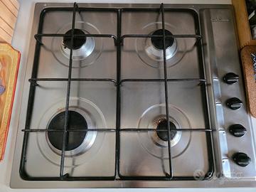 cucina completa di elettrodomestici 