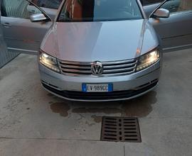 VOLKSWAGEN Phaeton - 2014