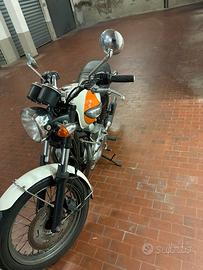 Triumph t100 anno 2006