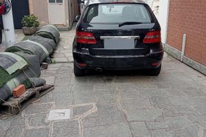 Mercedes Benz classe b 180