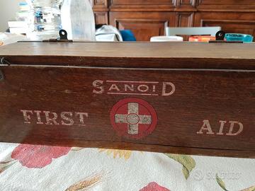 Scatola in legno emergenza medica