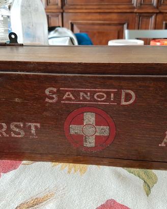 Scatola in legno emergenza medica