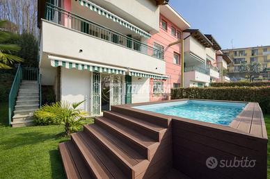 VILLA DI TESTA CON GIARDINO PRIVATO E PISCINA