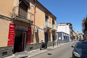 NEGOZIO A CASTELLAMMARE DI STABIA