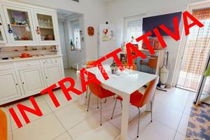 BILOCALE CON TERRAZZO E BOX AUTO