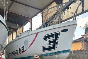Barca a vela, a secco