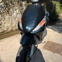 Scooter piaggio zip 2 posti