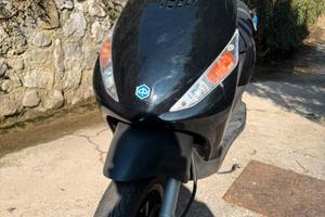 Scooter piaggio zip 2 posti