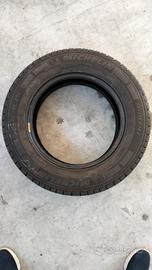 185/75R16C Gomme Michelin