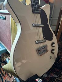 Chitarra DANELECTRO Divine 59