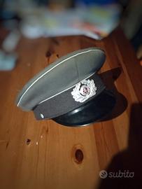 Cappello militare tedesco NVA