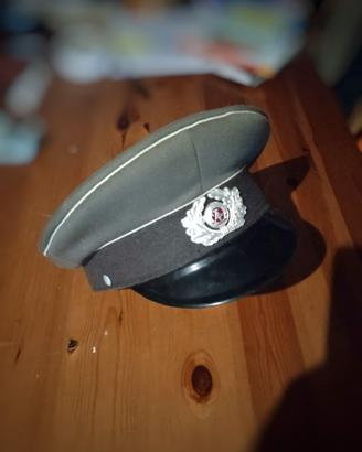Cappello militare tedesco NVA