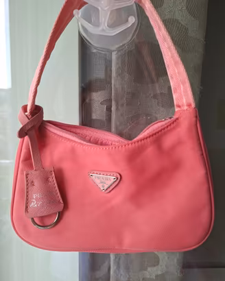 borsa piccola Prada a spalla