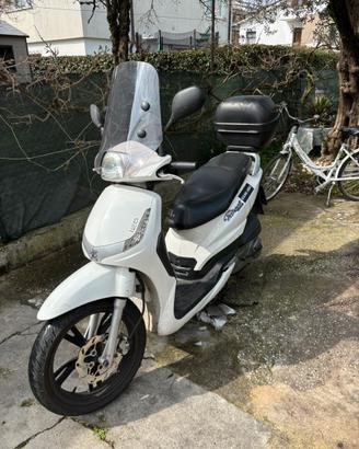 Scooter Peugeot Tweet 125