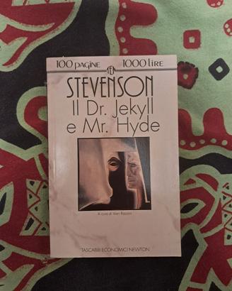 Il Dr Jekyll e Mr Hyde - Stevenson libro