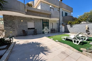 VILLA SINGOLA A BARI