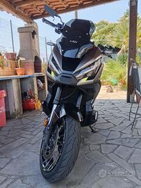 Honda x-adv 750 special edicion