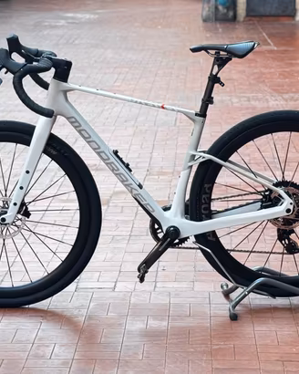 BICI GRAVEL MONDRAKER ARID CARBON