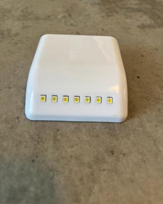 Lampada LED wireless a batteria con supporto
