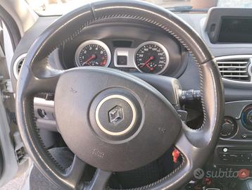 Renault Clio 1.2 16V 5porte GPL dynamique