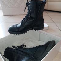 stivaletti anfibi n.38