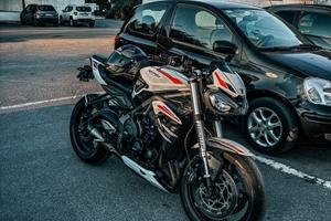 Triumph Street Triple S 660