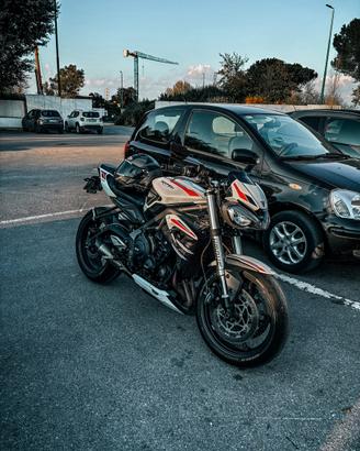 Triumph Street Triple S 660