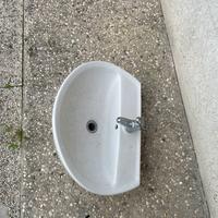 Lavabo piu miscelatore e piletta