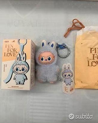 Popmart Labubu Pin for Love - Lettera E