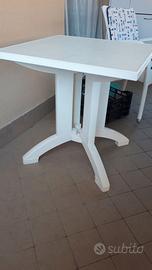 tavolino in plastica da esterno cm 75 x 75