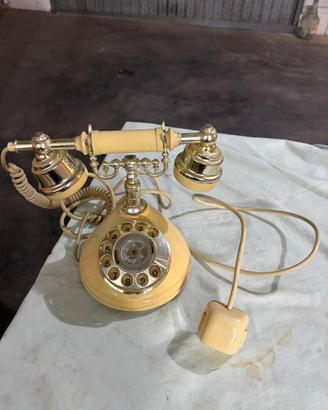 Telefono bachelite
