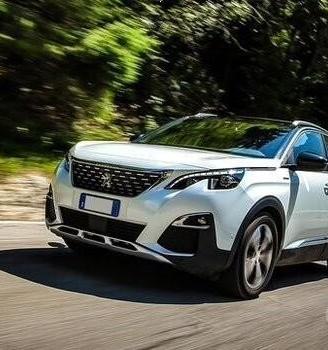 Peugeot 3008 suv 2018 ricambi