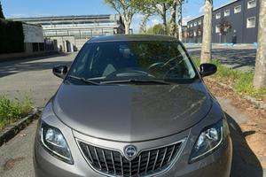  LANCIA YPSILON 1.0 HYBRID