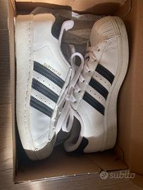 ADIDAS SUPERSTAR