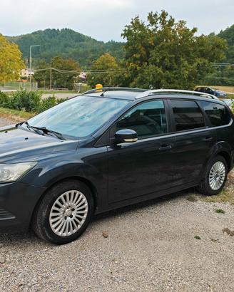 Ford Focus con guasto riparabile