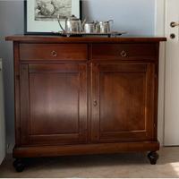 Credenza in legno da restaurare