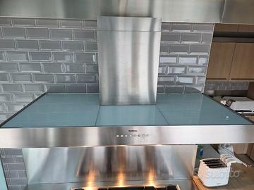 Cappa aspirante Gaggenau in acciaio inox – design