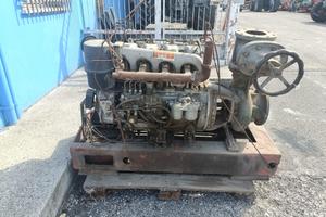 gruppo con motore Lombardini 4 cilindri 5LD825-4