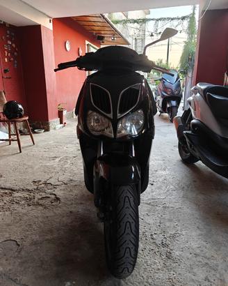 Aprilia Sportcity 250 i.e 
