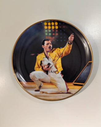 Freddie Mercury - Queen - Wembley - Official Danbu
