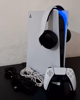 PS5 Disc + Cuffie Pulse 3D + Cover Nere + Giochi