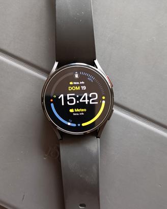 Samsung Galaxy Watch 4 