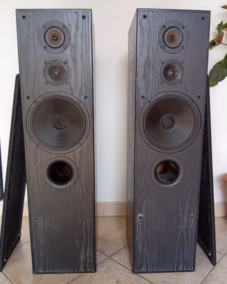 Coppia Casse Torre Jamo Studio 190