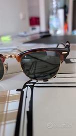 Occhiali da sole rayban con montatura tartarugata 