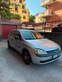 Opel Corsa anno 2001
