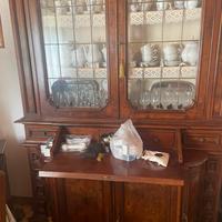 Vetrina stile anni 90 con mobiletto